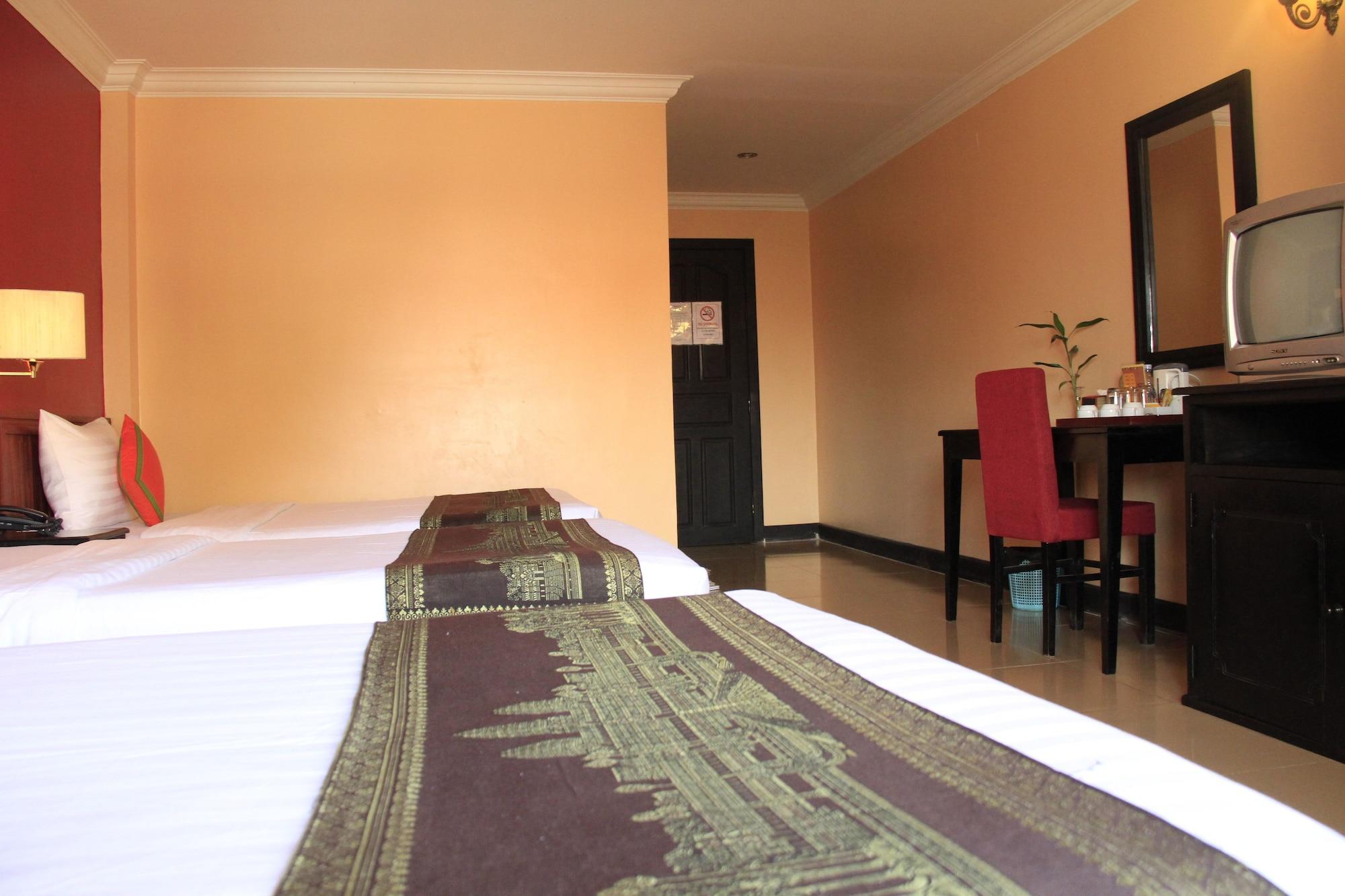 Mekong Angkor Palace Hotel Сием Реап Екстериор снимка