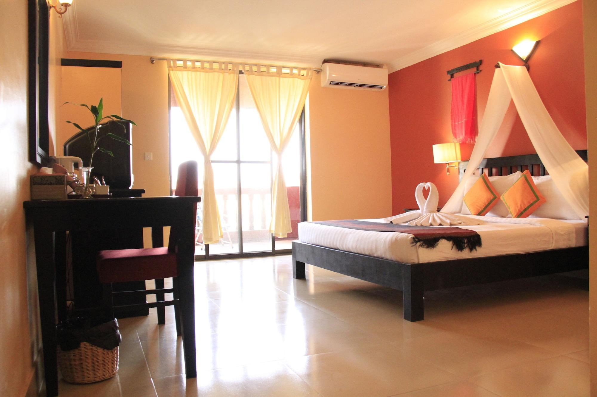 Mekong Angkor Palace Hotel Сием Реап Екстериор снимка