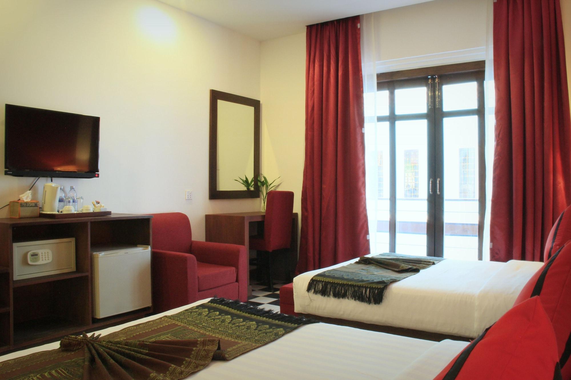 Mekong Angkor Palace Hotel Сием Реап Екстериор снимка