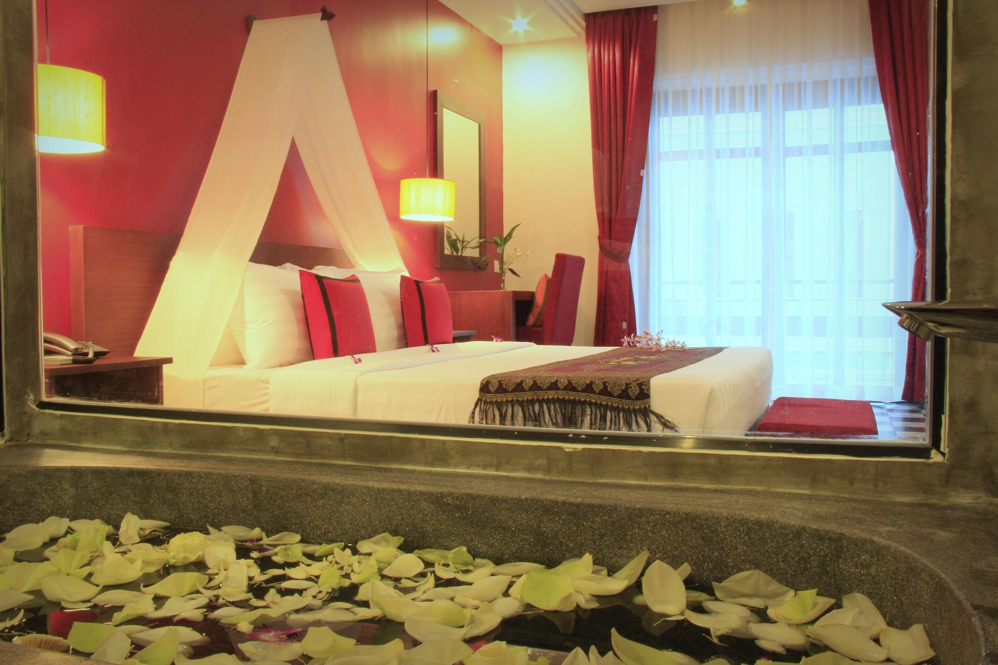 Mekong Angkor Palace Hotel Сием Реап Екстериор снимка