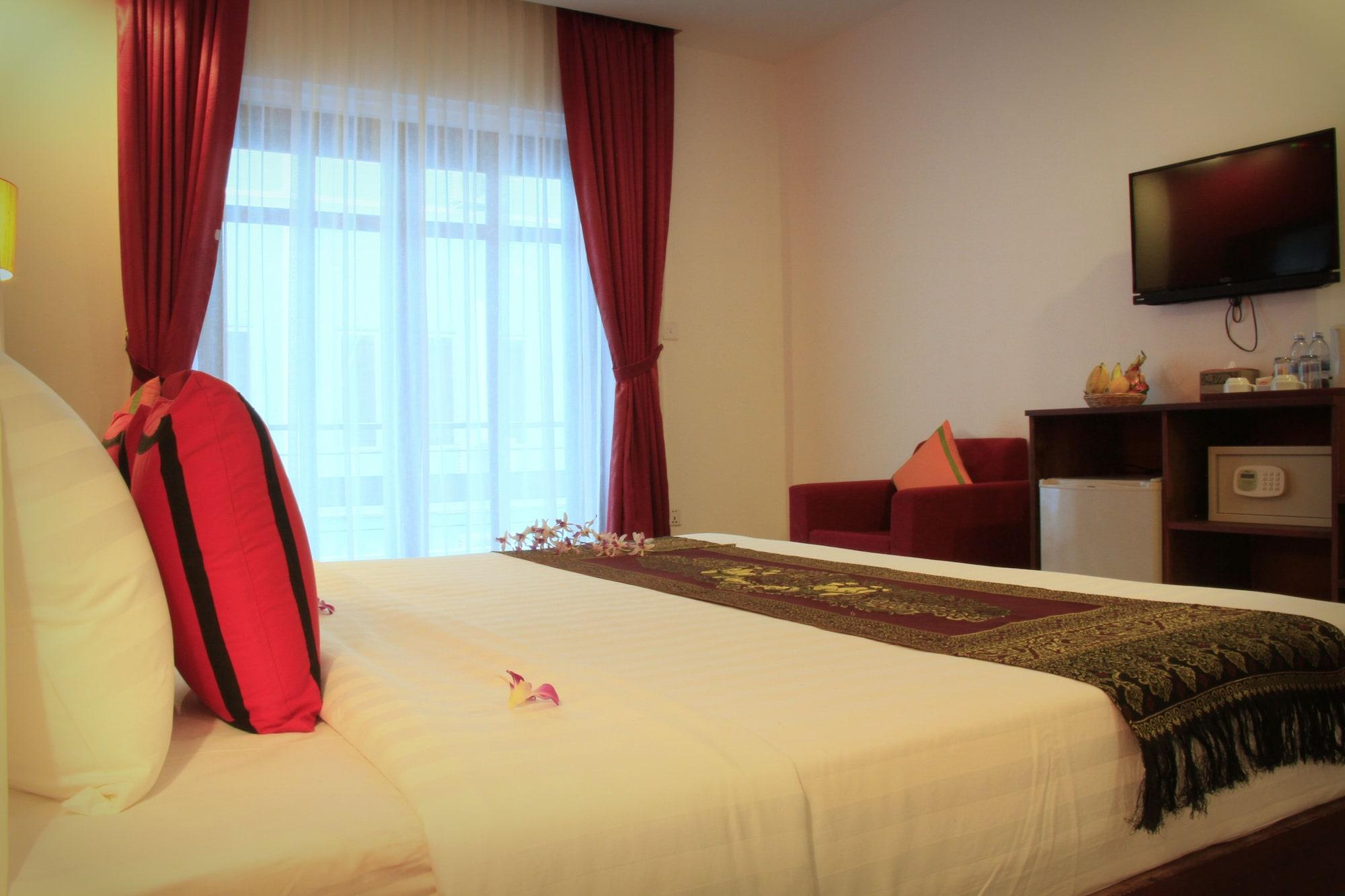 Mekong Angkor Palace Hotel Сием Реап Екстериор снимка