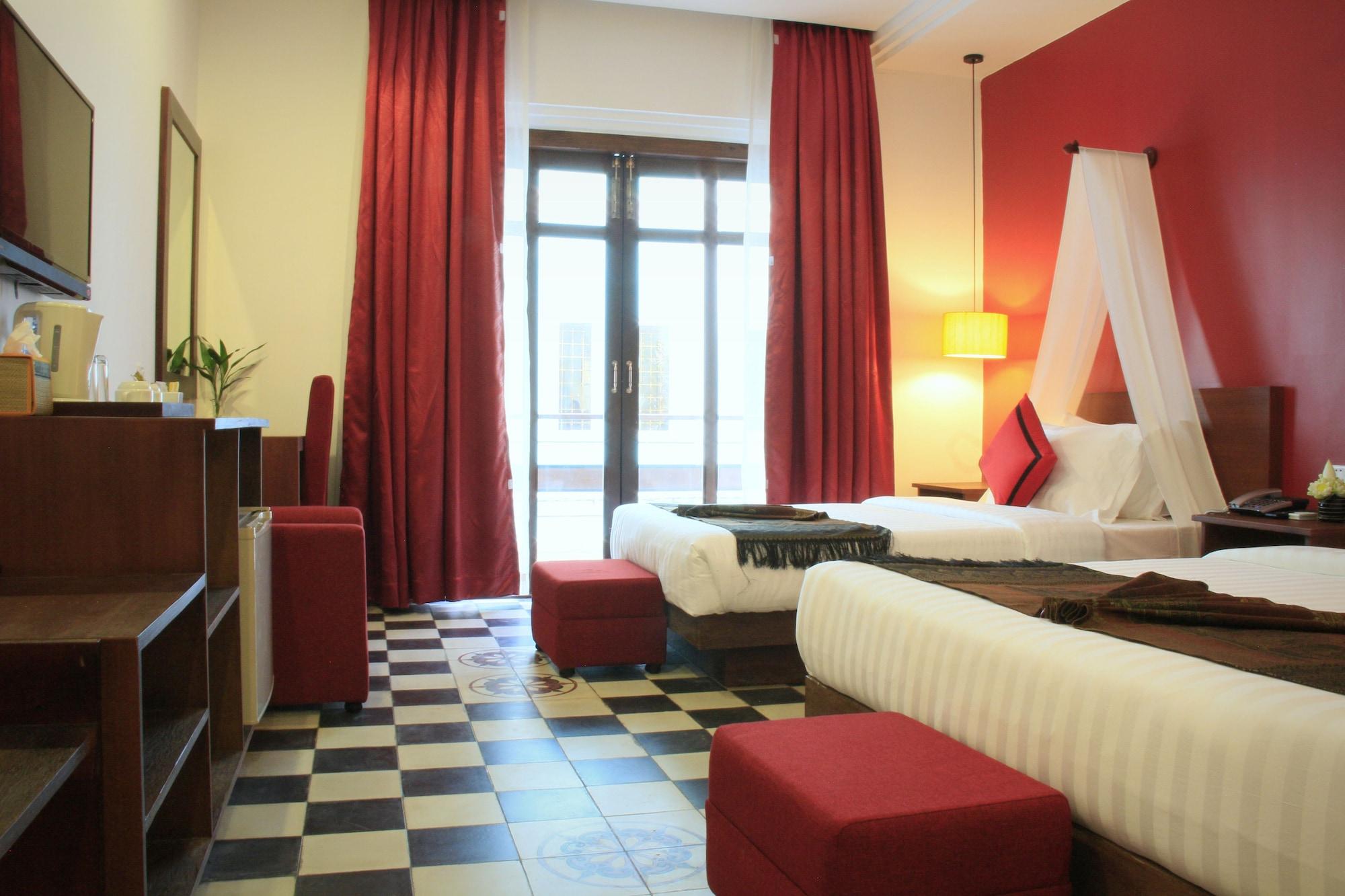 Mekong Angkor Palace Hotel Сием Реап Екстериор снимка