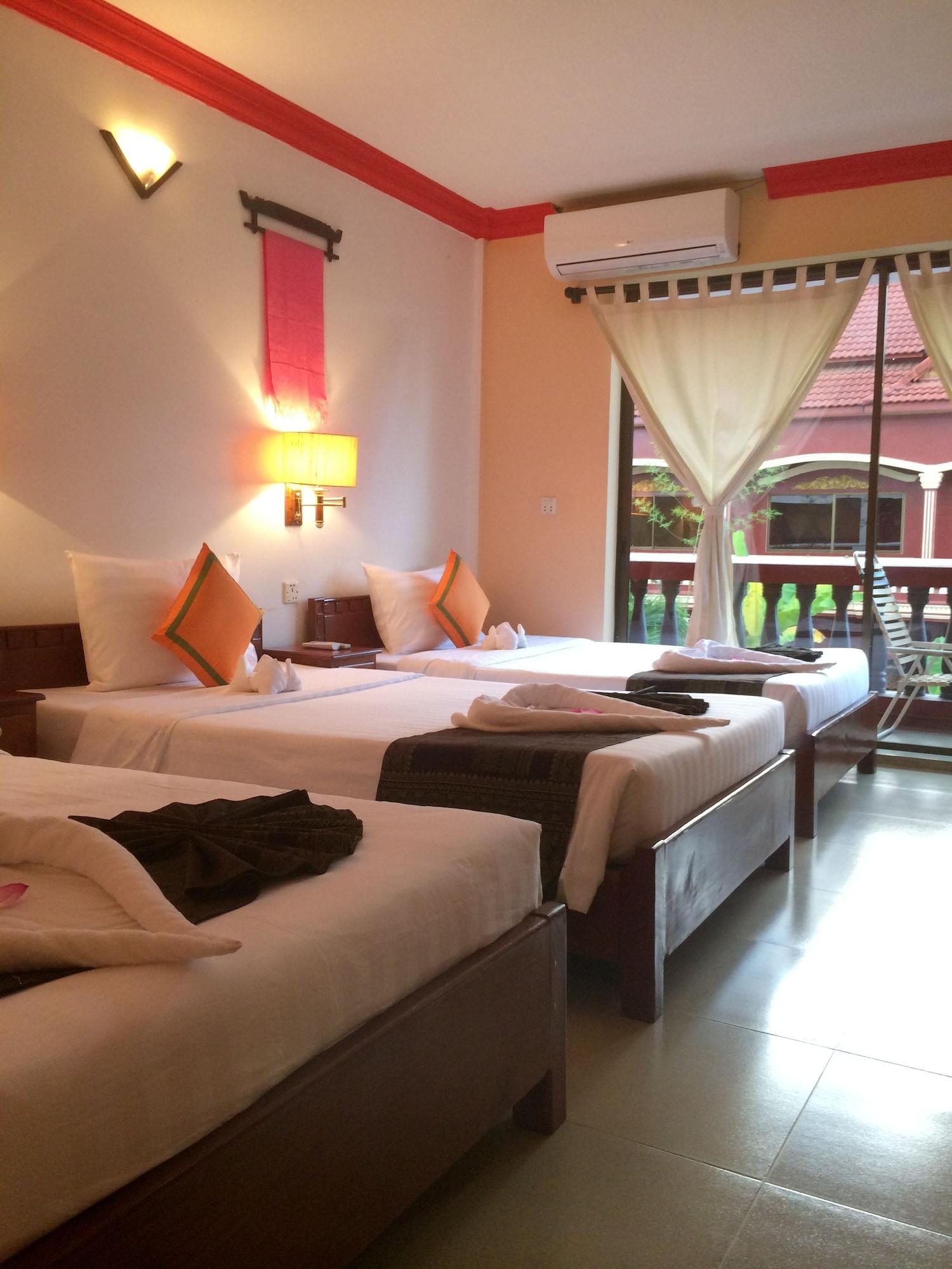 Mekong Angkor Palace Hotel Сием Реап Екстериор снимка