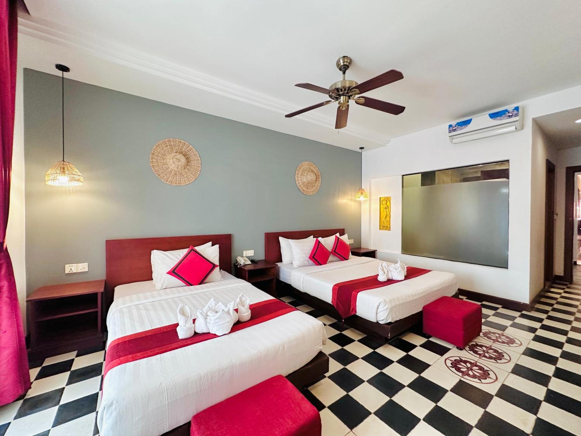 Mekong Angkor Palace Hotel Сием Реап Екстериор снимка