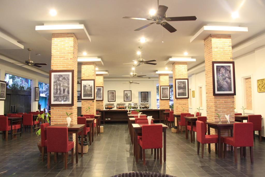 Mekong Angkor Palace Hotel Сием Реап Екстериор снимка