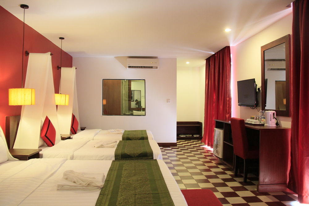 Mekong Angkor Palace Hotel Сием Реап Екстериор снимка