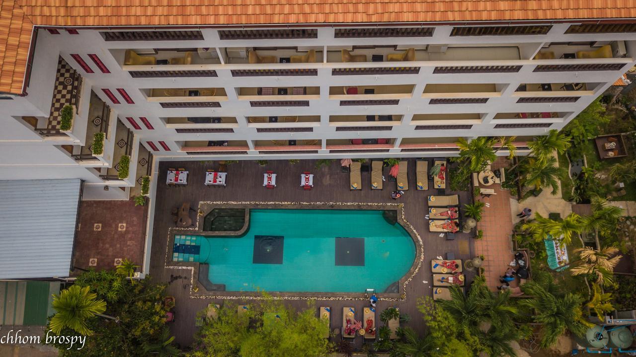 Mekong Angkor Palace Hotel Сием Реап Екстериор снимка